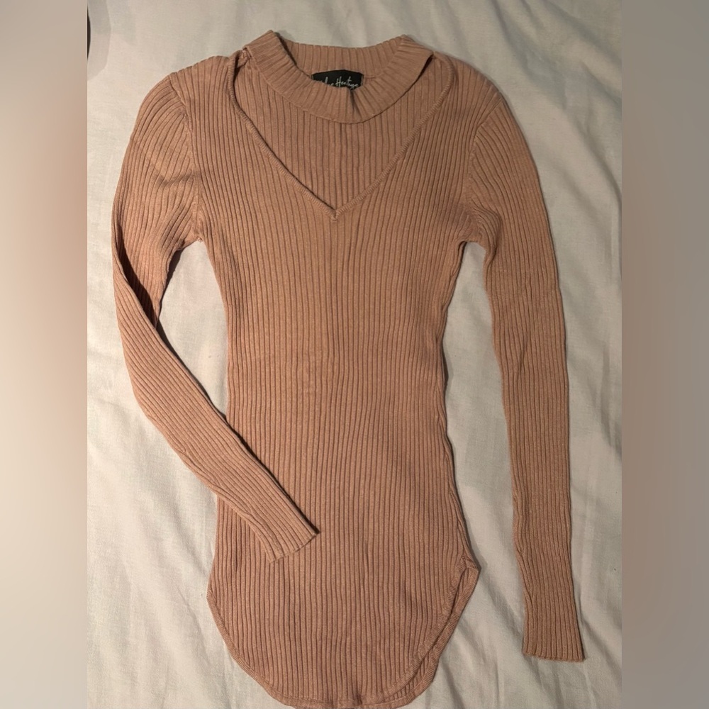 Ribbed Knit Choker Neck Sweater - Size Large